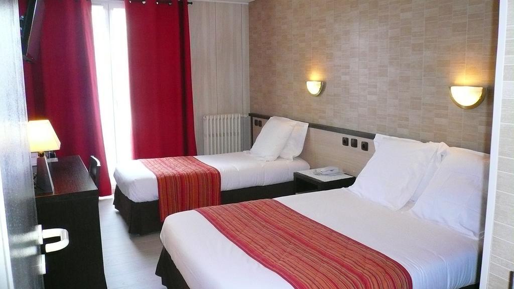 Hotel L'Europeen Tarbes Kültér fotó