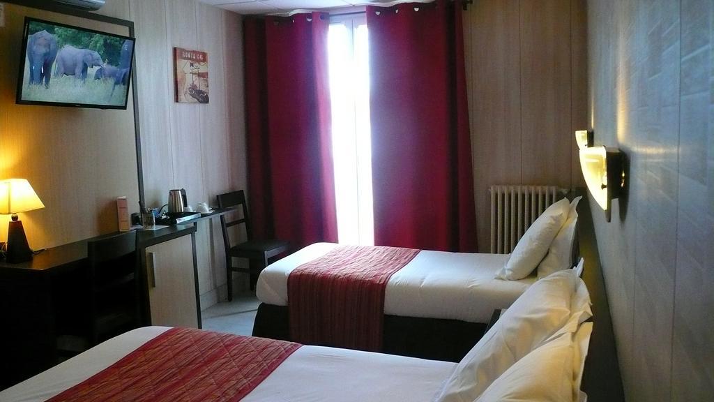 Hotel L'Europeen Tarbes Kültér fotó