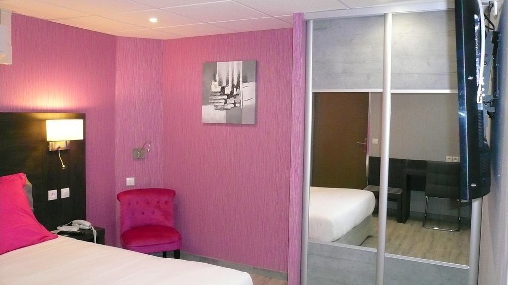 Hotel L'Europeen Tarbes Kültér fotó